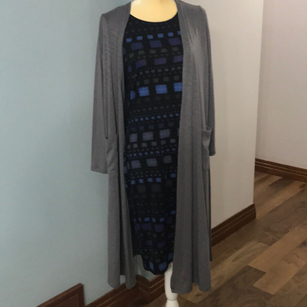Size Small LulaRoe Sarah